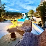 Casa De Oro Alma アパートホテル 4*