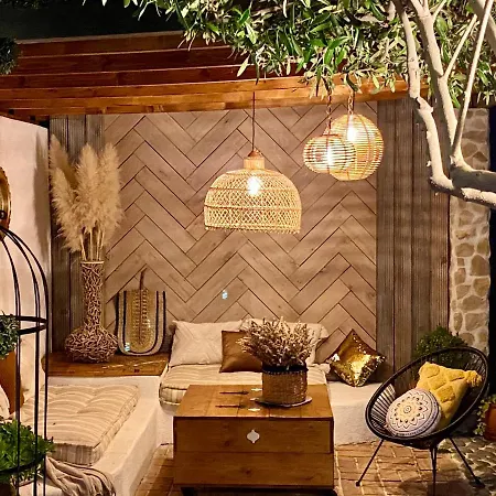 Casa De Oro Alma Lejlighedshotel