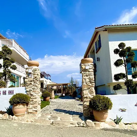 Casa De Oro Alma Lejlighedshotel