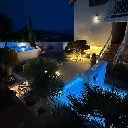 Casa De Oro Alma Aparthotel 4*