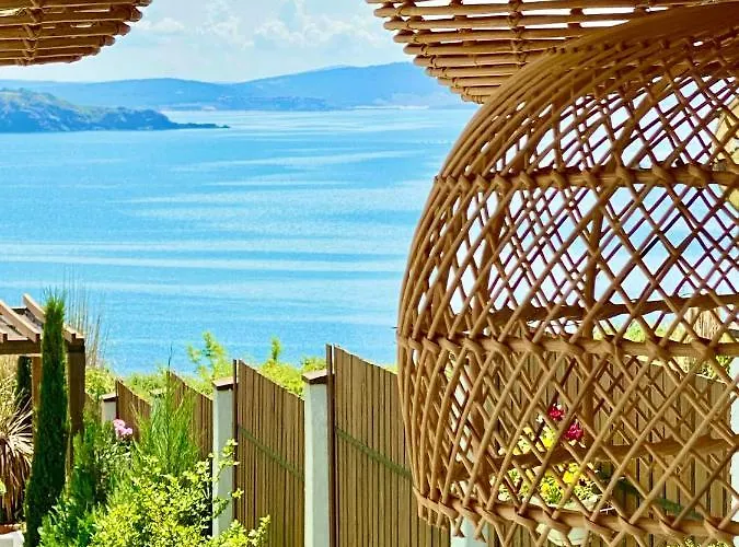 Casa De Oro Alma Apartahotel